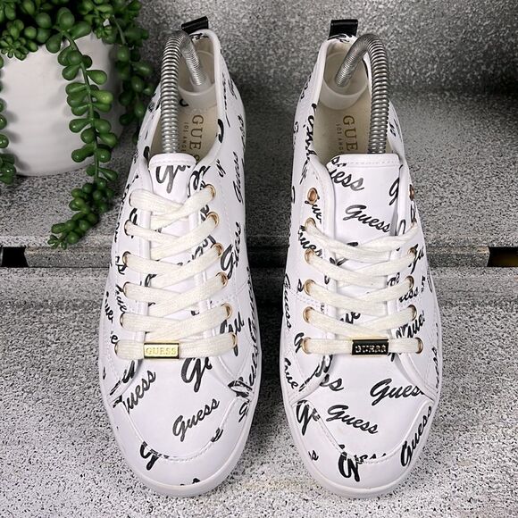 Guess Women's Low Top Sneakers White Faux Patent Leather Los Angeles 8.5 - Picture 4 of 10